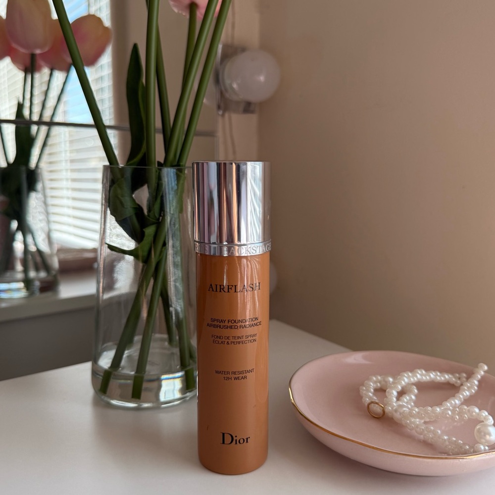 Dior Airflash Foundation in Silver and Tan
